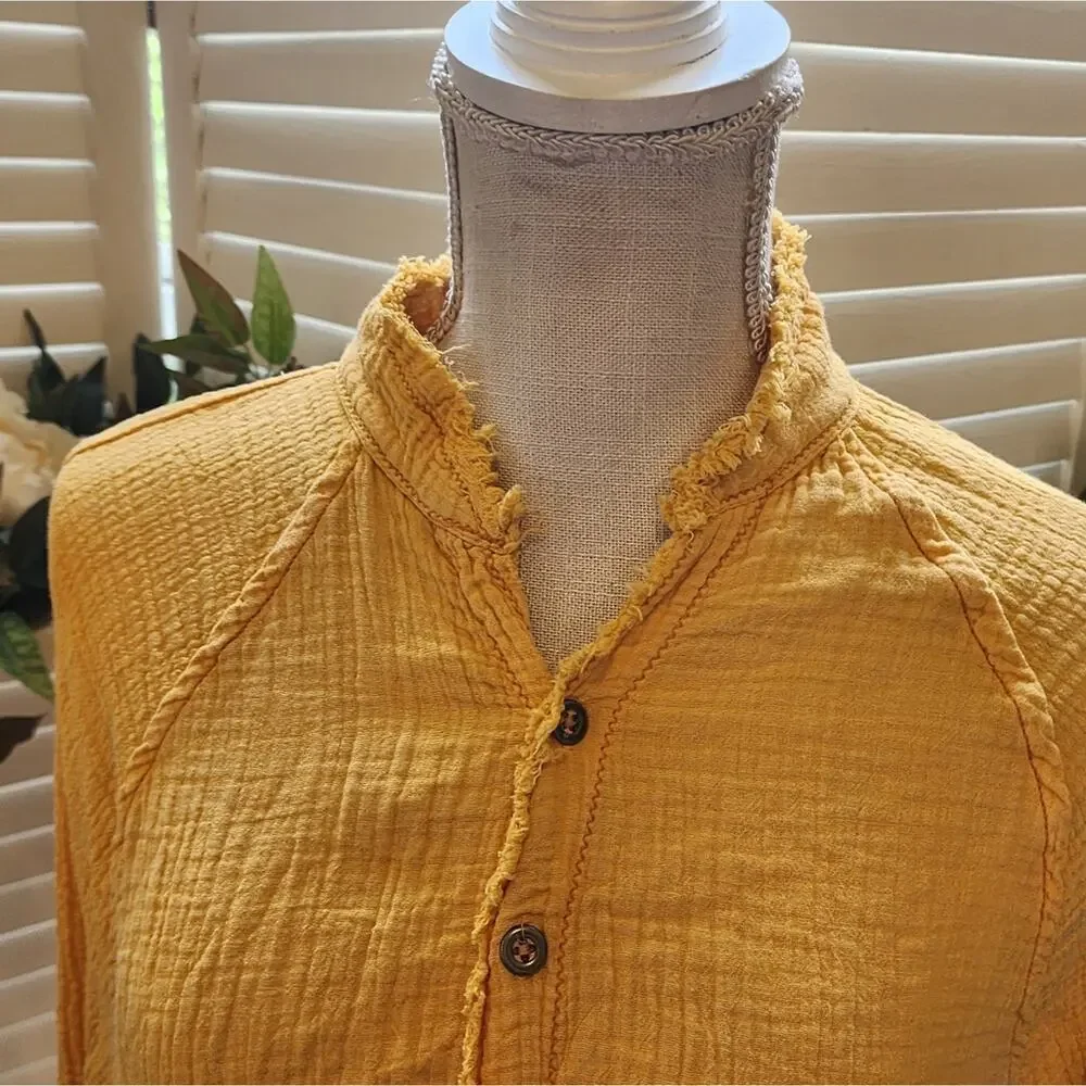 WE THE FREE YELLOW SUMMER DAYDREAM SIZE SMALL (OVERSIZED)